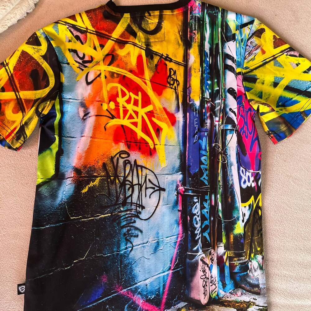 Encrypted Men's Graffiti Short Sleeve T-Shirt size (lg 14-16)